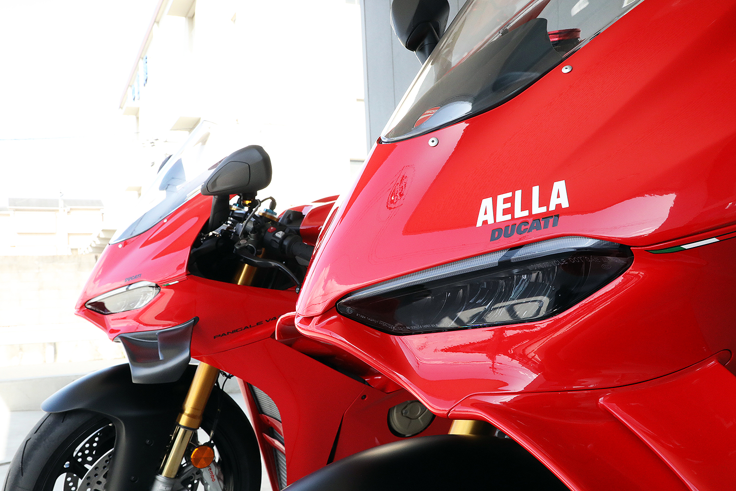 AELLA Headlight Protection Film /Tint for the Ducati Panigale V4 (2025+) AELLA Headlight Protection Film /Tint for the Ducati Panigale V4 (2025+)